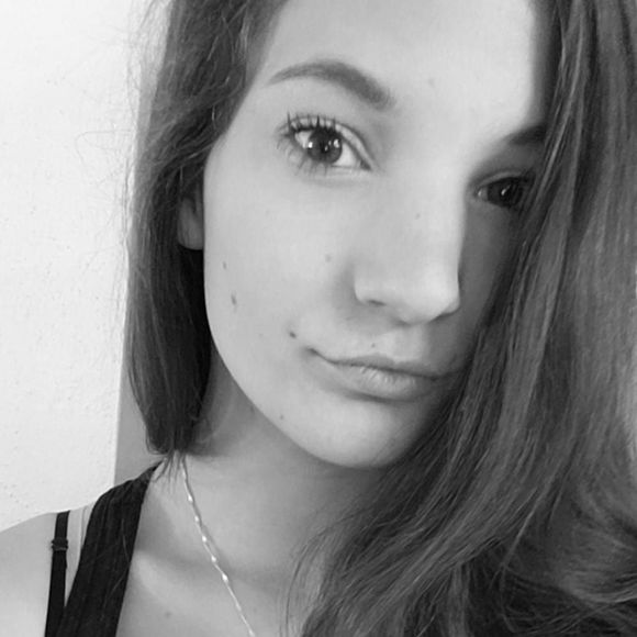 Meet your Posher, Christianna - Picture 1 of 1